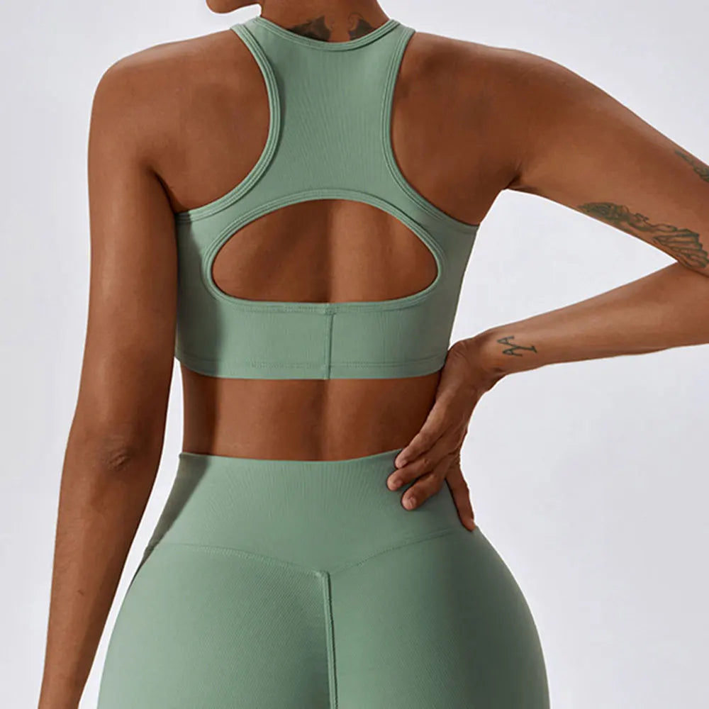 Minimalist Activewear Top - FreshFlair